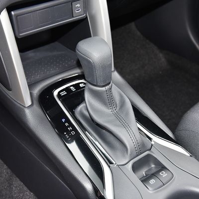 Το Toyota Corolla Cross 2024 2.0L έξυπνο ηλεκτρικό υβριδικό διπλό κινητήρα Pioneer Edition