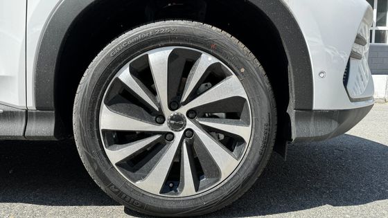 2023 EV Byd E2 Luxury Edition Καθαρό ηλεκτρικό αυτοκίνητο Χρησιμοποιημένο/Κλειστό Τύπο Σώματος Λευκή έκδοση