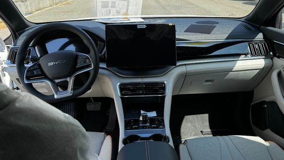 2023 Byd E2 EV Car Luxury Edition Καθαρό ηλεκτρικό αυτοκίνητο με λευκό χρώμα και αριστερό τιμόνι