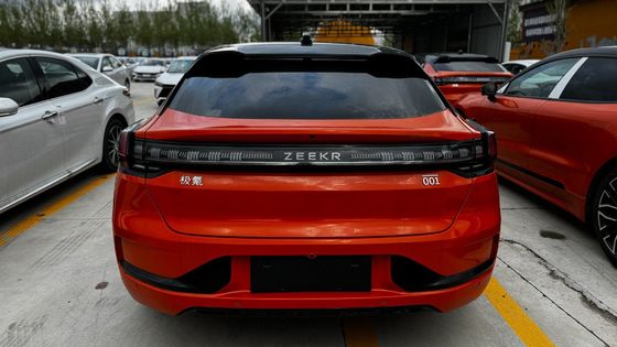 Hatchback Zeekr 001 You Edition 100 Kwh Πορτοκαλί χρώμα με Z-Sport Παραγωγή 2024