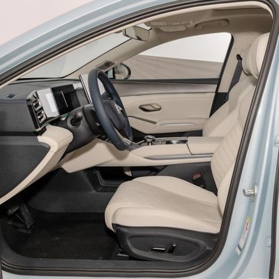 Προσαρμόσιμο 1.5L 101PS Sedan BYD Qin L 2024 DM-I 120km Εξοχότητα έκδοση Ηλεκτρικό αυτοκίνητο EV
