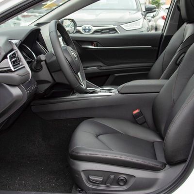 2023 Toyota Camry 2.5g Deluxe Edition Βενζίνη 2.5L 207HP L4 Αυτοκίνητα Οδικές συνθήκες Οδική