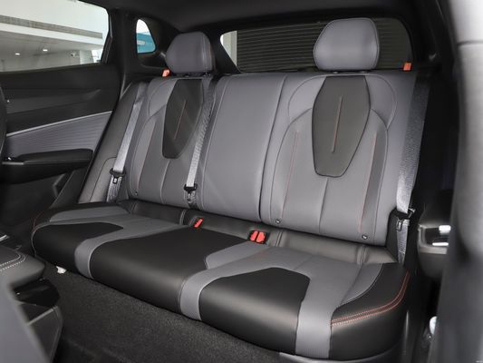 Το Geely Altas PRO Boyue Cool 1.5td Zhilian Type SUV αυτόματο βενζινοκίνητο αυτοκίνητο για όφελος
