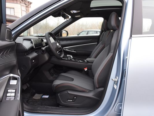 Το Geely Altas PRO Boyue Cool 1.5td Intelligent 2023 SUV Βενζίνη Αυτοκίνητο Καύσιμο- και ισχυρό