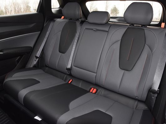 Το Geely Altas PRO Boyue Cool 1.5td Intelligent 2023 SUV Βενζίνη Αυτοκίνητο Καύσιμο- και ισχυρό