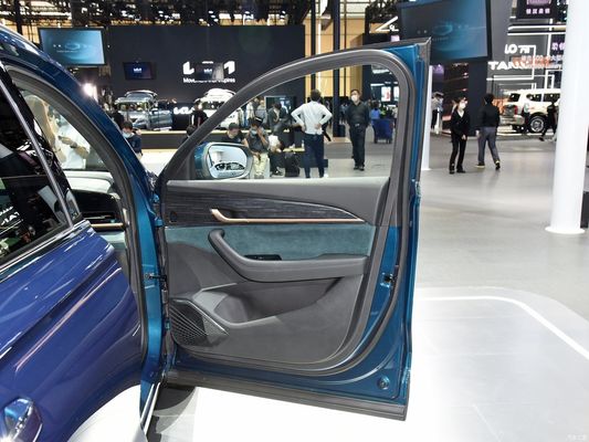 Βενζίνη 2.0td Δύναμη SUV τετρακίνησης με προσαρμογή και προσαρμοσμένο αίτημα