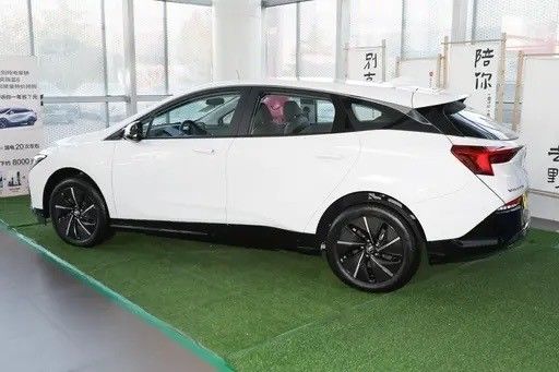 Κλειστό Τύπο Σώματος Buick Velite Blue 6 Comfort Edition 430km 5 θέσεις και περισσότερα για ανάγκες