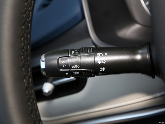 Το Chery Tiggo5X 1.5L CVT Luxury Version Βενζινοκίνητο αυτοκίνητο SUV 2023 Αριστερό τιμόνι 4358*1830*1670