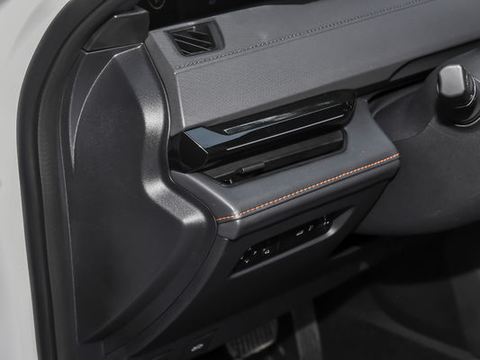 Uni-V 1.5t βενζίνη 5 θέσεις Sedan Changan με εξατομικευμένο αίτημα