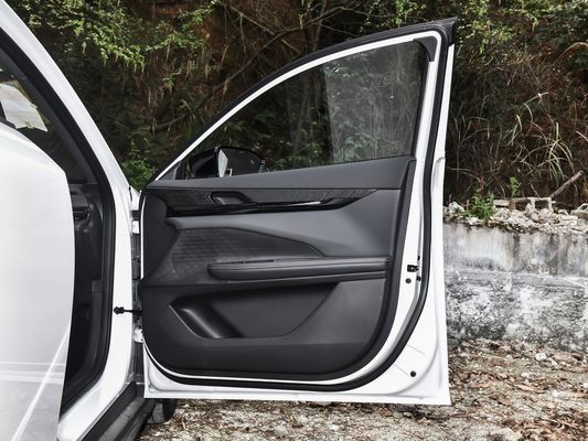 Uni-V 1.5t βενζίνη 5 θέσεις Sedan Changan με εξατομικευμένο αίτημα