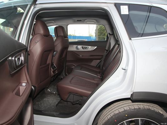 Το Chery Tiggo8 PRO 290t 2WD τεράστιο 7 θέσεων βενζινοκίνητο SUV με 5 θέσεις και κινητήρα βενζίνης