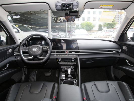 Hyundai Elantra 2023 1.5L CVT Lux Edition Βενζινοκίνητο όχημα με χωρητικότητα 1000-1600CC