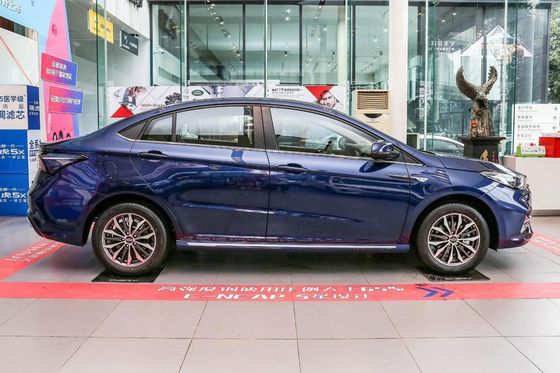 Το Chery Arrizo 5 Plus 2021 Little Ze 1.5t CVT Type Plus Κλειστό Τύπο Σώματος