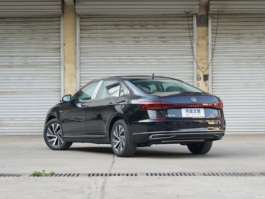 2023 μοντέλο VW Passat PHEV Μεγάλη διάρκεια ζωής της μπαταρίας πολυτελές σεντάν για τις απαιτήσεις των πελατών