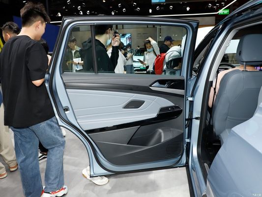 SUV Volkswagen ID. 6 X 2023 Ενίσχυρη έκδοση 4WD Η απόλυτη ηλεκτρική εμπειρία SUV