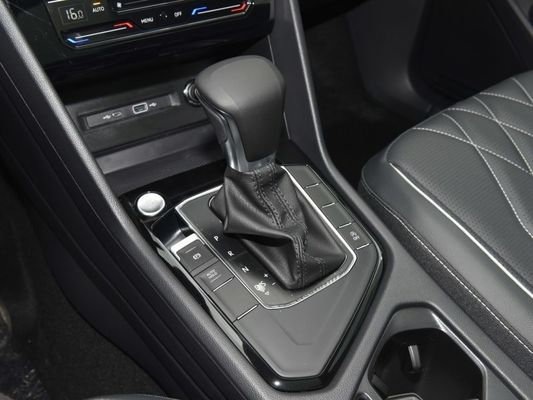 Η VW Volkswagen Tiguan L 2023 επανασχεδιασμένη 330tsi 2WD έκδοση Zhixiang FWD Drive Βενζίνη