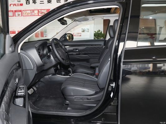 Το 2021 Outlander Fwd SUV Drive Version Sedan με χωρητικότητα 1600-2500CC και Hot Deals
