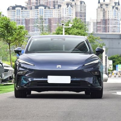 Το Rising Auto F7 2023 μακροχρόνια έκδοση PRO με κλειστό τύπο σώματος και υγρή ψύξη