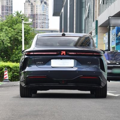 Το Rising Auto F7 2023 μακροχρόνια έκδοση PRO με κλειστό τύπο σώματος και υγρή ψύξη