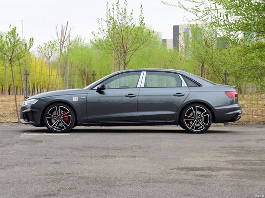 Audi A4l 2023 45tfsi Quattro Επιλεγμένη δυναμική έκδοση Sedan με αυτόματο κιβώτιο ταχυτήτων