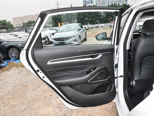 Προσαρμογή για το Emgrand 2023 4η έκδοση Champion 1.5L CVT Luxury Gasoline Car Geely