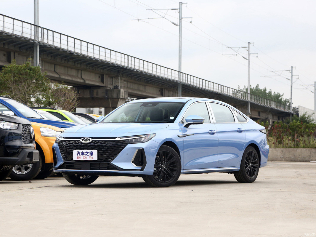 Chery Arrizo 8 DCT Βενζινοκίνητο αυτοκίνητο με 5 θέσεις και Online / Τοπική Υπηρεσία Μετά την Πώληση