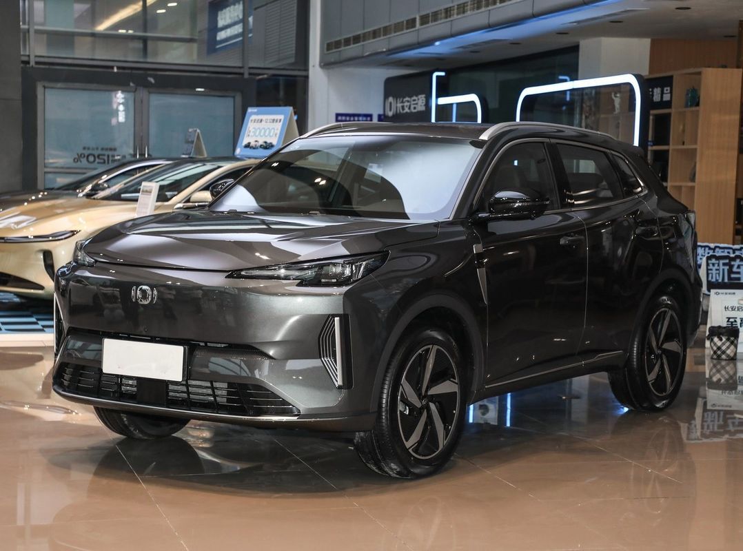 Τσανγκάν Qiyuan Q05 Ηλεκτρικό αυτοκίνητο SUV με Plug-in υβριδικό καύσιμο τύπου αριστερό τιμόνι