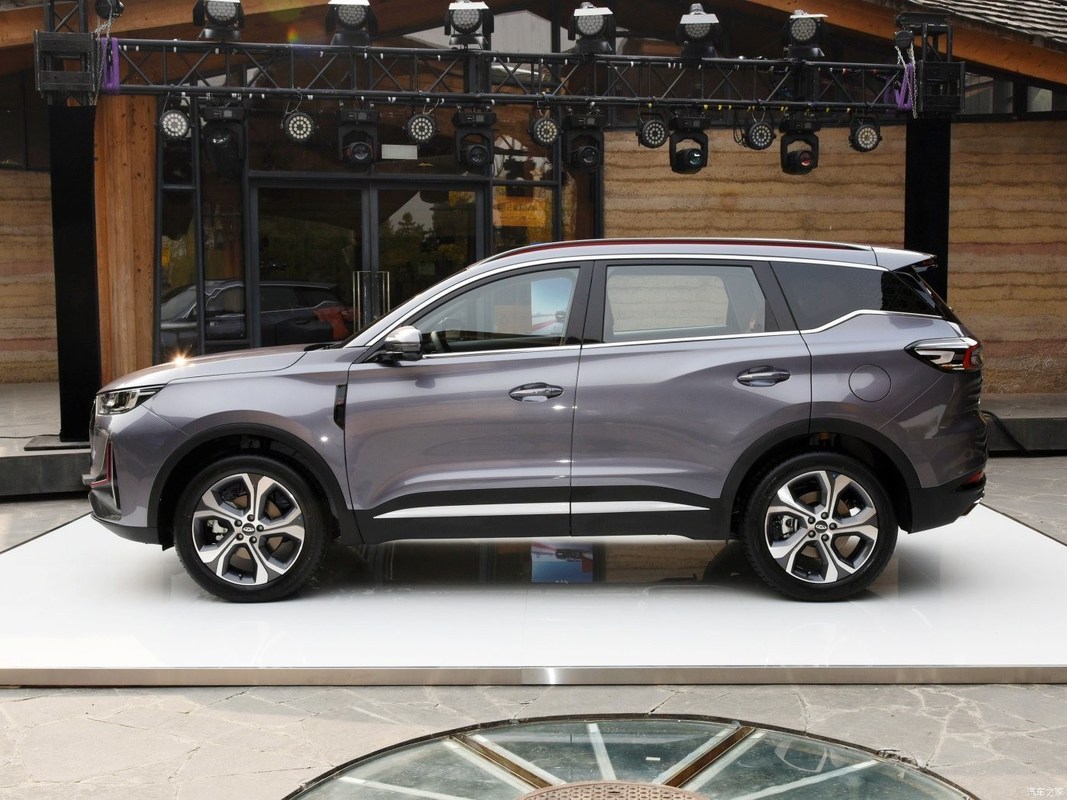 2023 Chery Tiggo 7 Plus 1.6tgdi DCT Luxury Βενζινοκίνητο αυτοκίνητο 4500*1862*1695 Κατάσταση