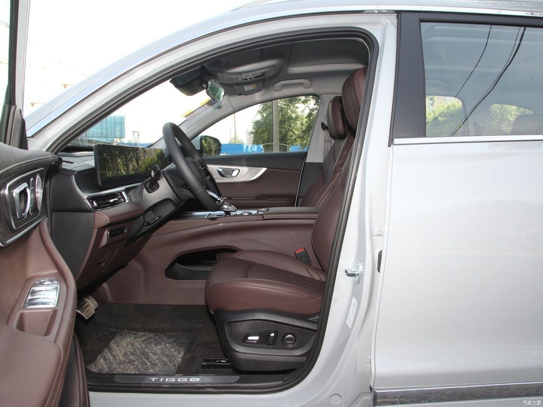 Το Chery Tiggo8 PRO 290t 2WD Sky Edition 7 θέσεων SUV για τις απαιτήσεις των πελατών σας