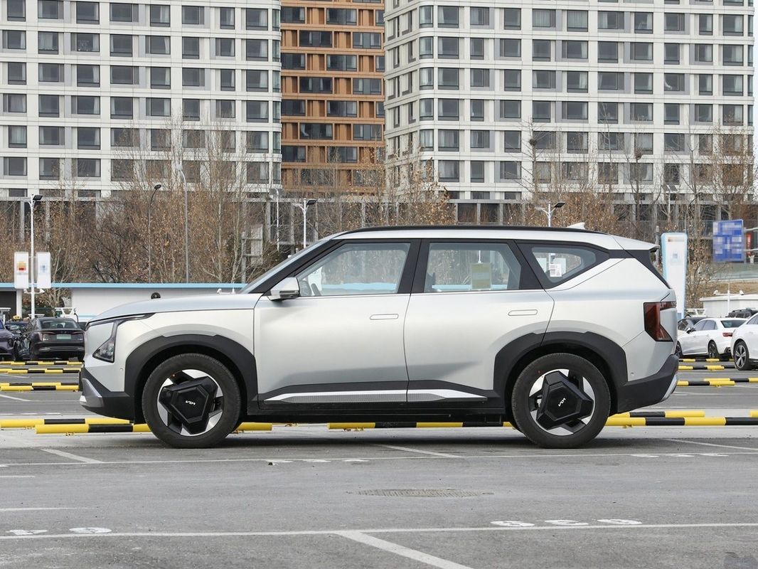 KIA EV5 530 Light Air Land SUV /Χρησιμοποιούμενο ηλεκτρικό όχημα με βάση τροχών εμπρός/πίσω mm 1626/1631