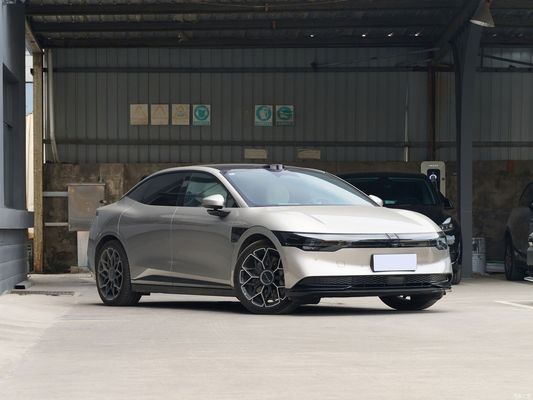 Καθαρό Ηλεκτρικό 2024 Αυτοκίνητο Zeekr007 Sedan 4WD 75kwh 100wkwh μπαταρία Μέγιστη ταχύτητα 210 Km/H EV